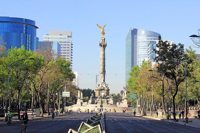 Teotihuacan Pyramids and Mexico City Tour - Soumaya Museum and Polanco: modern architecture meets older collections