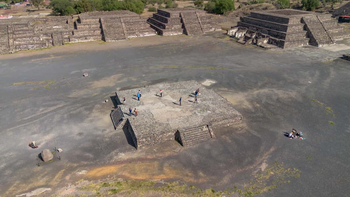 Teotihuacan Pyramids: Guided Tour with Entry Ticket Included - Skip-the-line entry: where value comes from