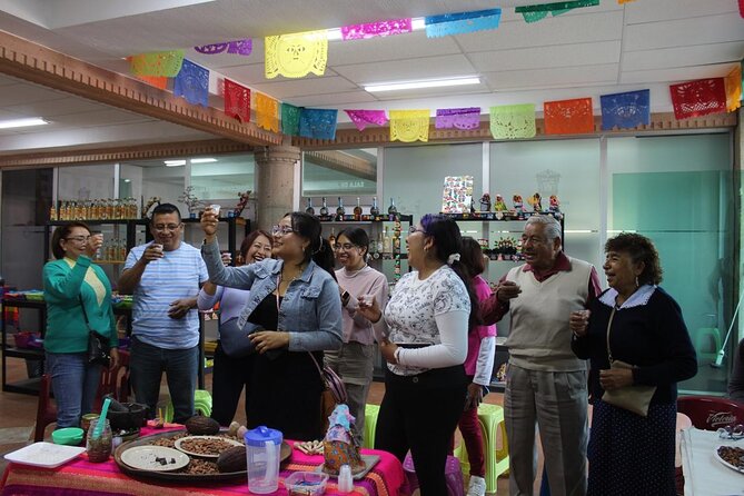 Teotihuacan Tour with Pickup Included - Chocolate y Cacao Villa Tláloc: make chocolate and try the weird stuff