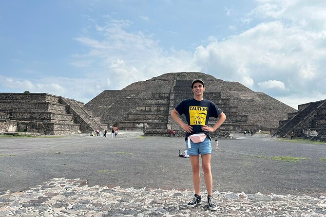 Teotihuacan Tour with Pickup Included - Basilica de Santa Maria de Guadalupe: a short, self-guided spiritual sprint