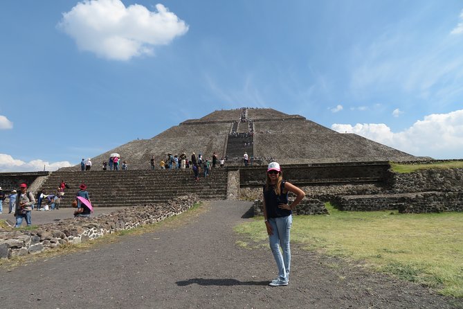 Tour Basilica de Guadalupe and Pyramids of Teotihuacan - Guides, Language, and What You’ll Hear Along the Way