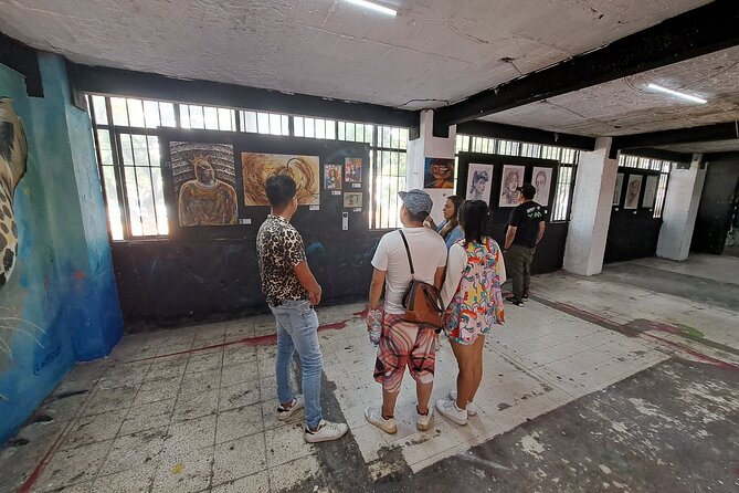 Tour Evolution of Muralism paints your Grafiti - What to expect on the ground: timing, photos, and comfort