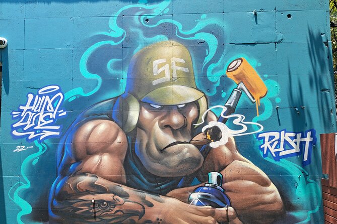 Tour Evolution of Muralism paints your Grafiti - Ex Fábrica MX: from flour factory to street-art playground