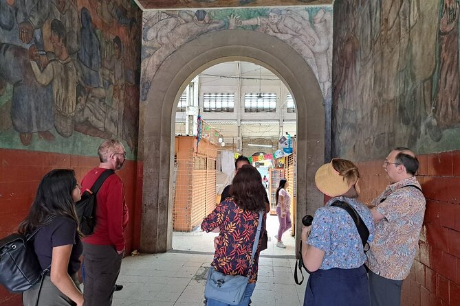 Tour history of Muralism in Mexico - Stop 1: Antiguo Colegio de San Ildefonso (San Ildefonso’s murals in a former Jesuit school)