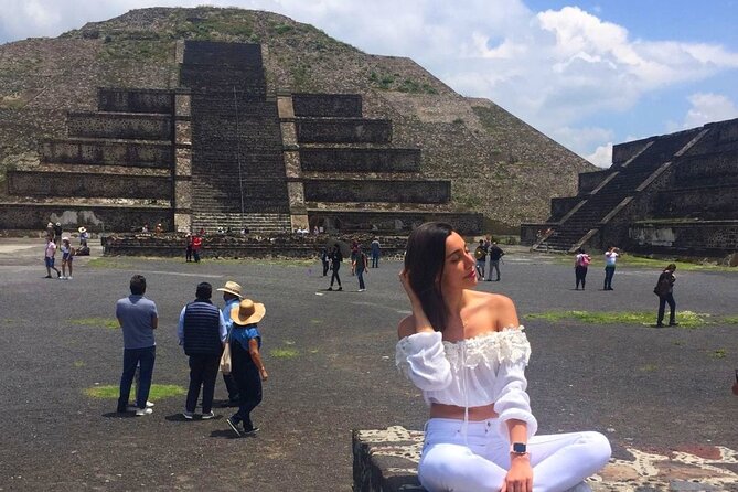 Tour Teotihuacan and Guadalupano Sanctuary - Start point and timing: what a 7-hour plan feels like
