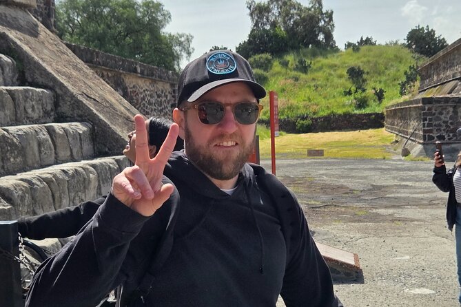 Tour to Teotihuacan with Pickup from Parque Mexico - Parque Mexico pickup and a stress-free ride out of CDMX