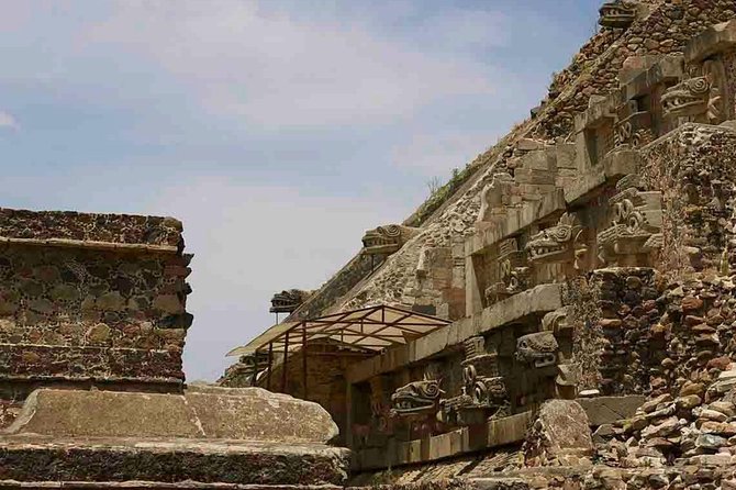Tour to the Pyramids of Teotihuacán and Basilica of Guadalupe - Stop 2: Basilica de Santa María de Guadalupe for a 1-Hour Visit