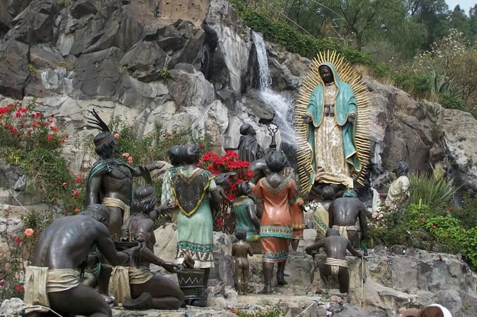 Tour to the Pyramids of Teotihuacán and Basilica of Guadalupe - When the Route Adds Shopping Stops and Extra Stops
