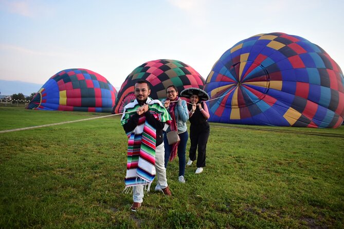 Transportation and Hot Air Balloon Flight Teotihuacán - A 7-hour balloon morning with pickup that actually matters