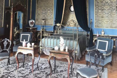 Visit the Imperial Castle in Chapultepec - Stop 1: Chapultepec Castle and the story shift from viceroys to presidents