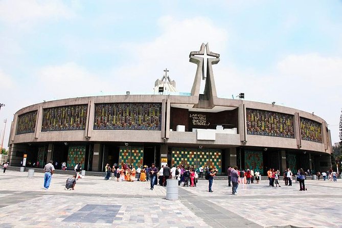 Visit To The Guadalupe Sanctuary From Mexico City - The bilingual guide: why their personality affects everything