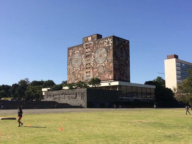 Walk around UNAM campus, a UNESCO World Heritage Site - Modern Mexico in concrete and volcanic rock