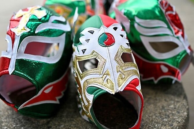 Wrestling + Tacos and Mezcal the best Experience - Tour group size: why it matters more than you think