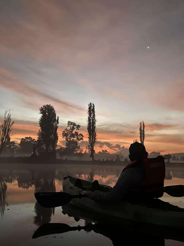 Xochimilco: amanecer en kayak Ciudad de México - Chinampas and the story of how Mexico City began