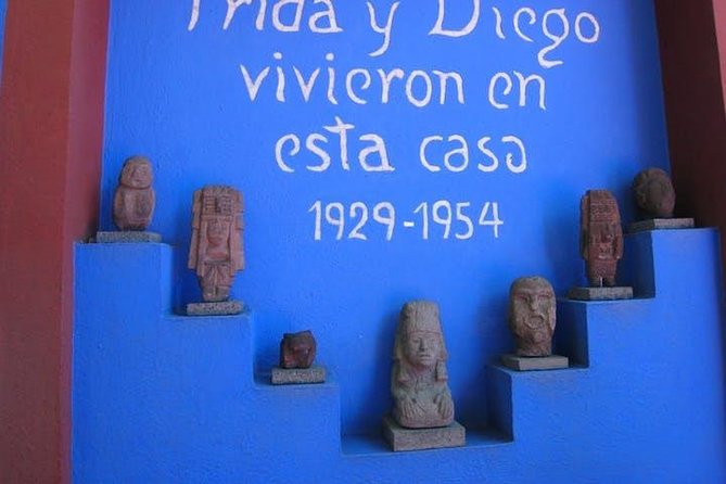 Xochimilco - Coyoacan Tour - Food in Coyoacán: eat like you mean it, not like you rushed it