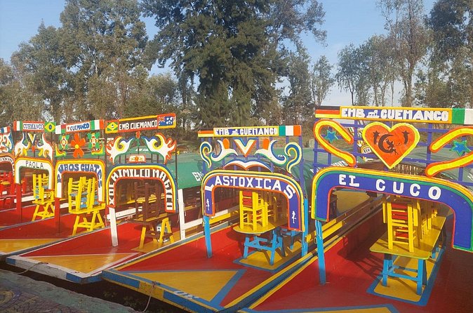 Xochimilco Floating Gardens and Coyoacan Private Tour - Coyoacán Colonial Streets: Cortés and San Juan Bautista Parish