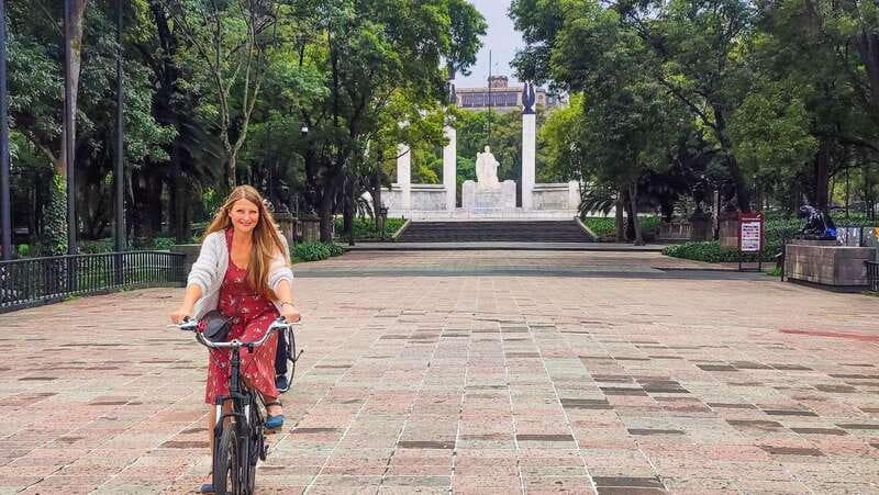 🟢Street Food Bike Tour Mexico City🟢 - Chapultepec Park: green space, big views, and history by foot and bike